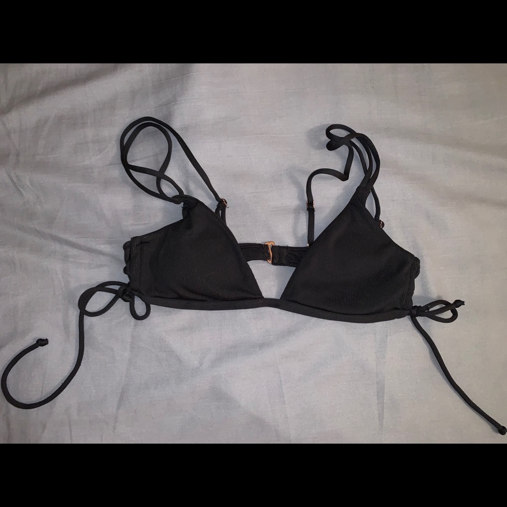 Strappy bikini top